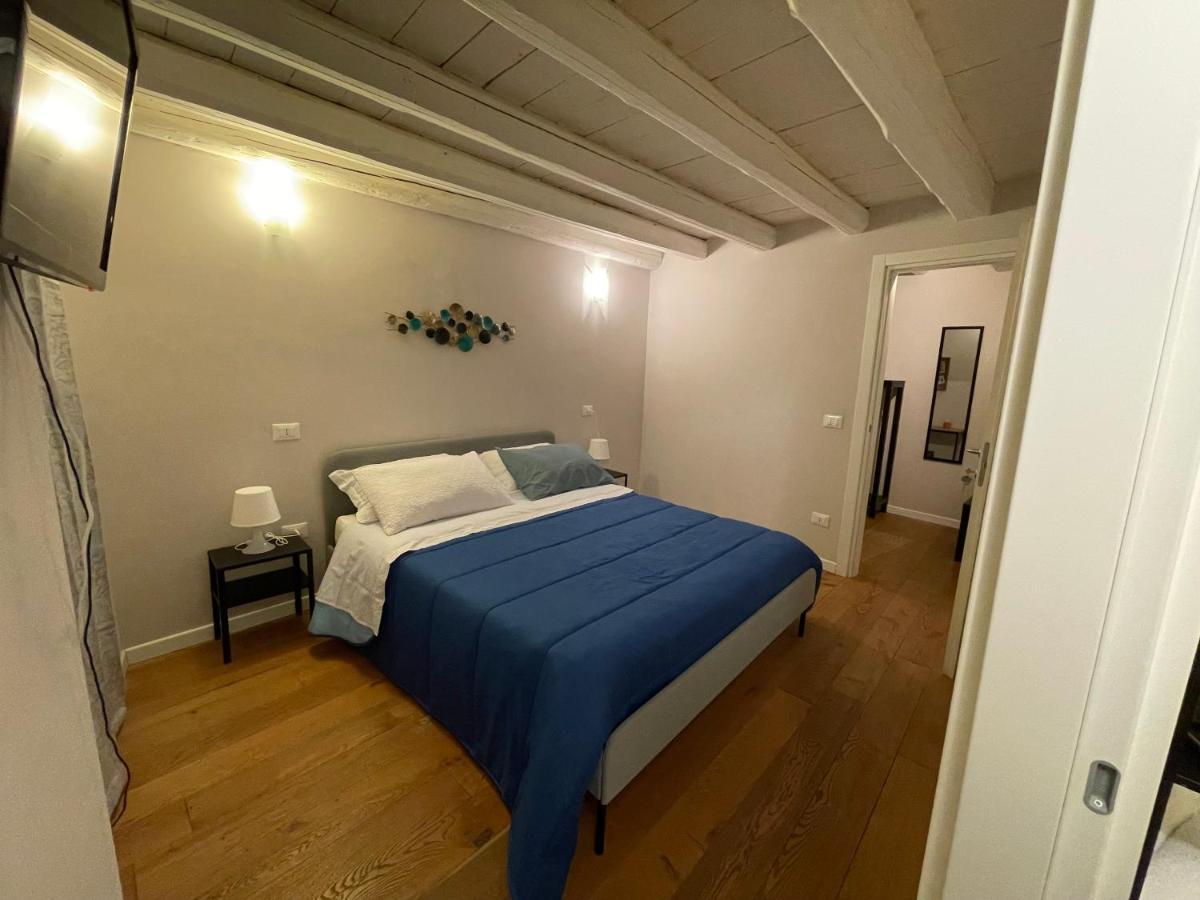 100 Passi Hotel Palermo Bagian luar foto