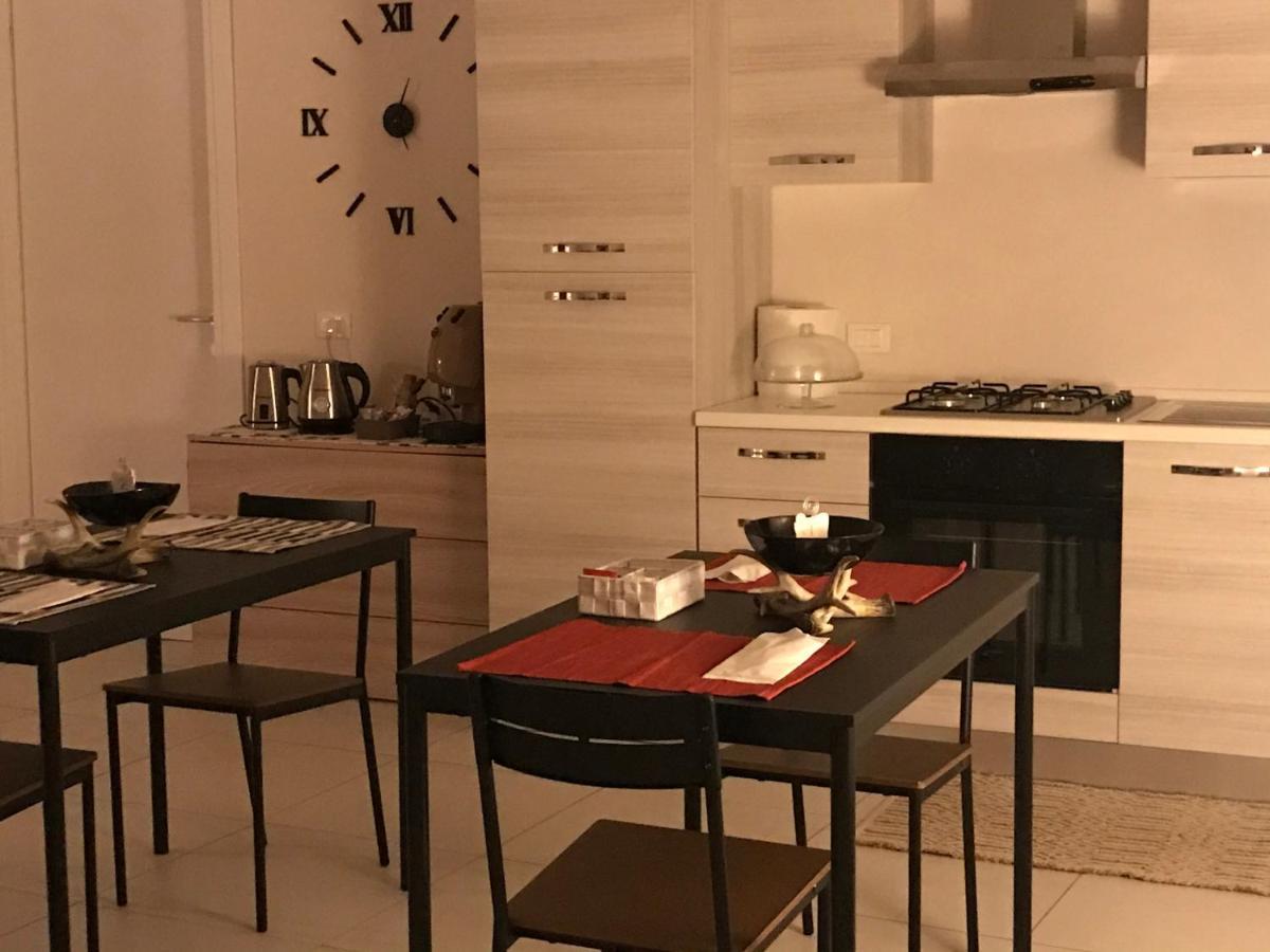 100 Passi Hotel Palermo Bagian luar foto